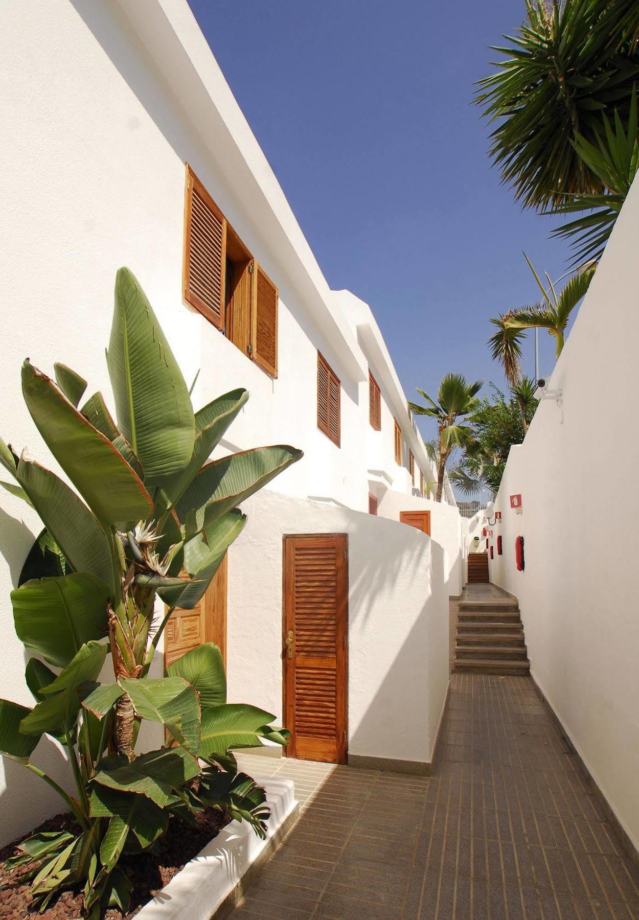 Apartamentos Montecarlo Puerto Rico  Ngoại thất bức ảnh